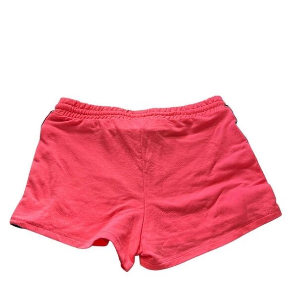 Impulsive Shorts - Picture 2 of 3